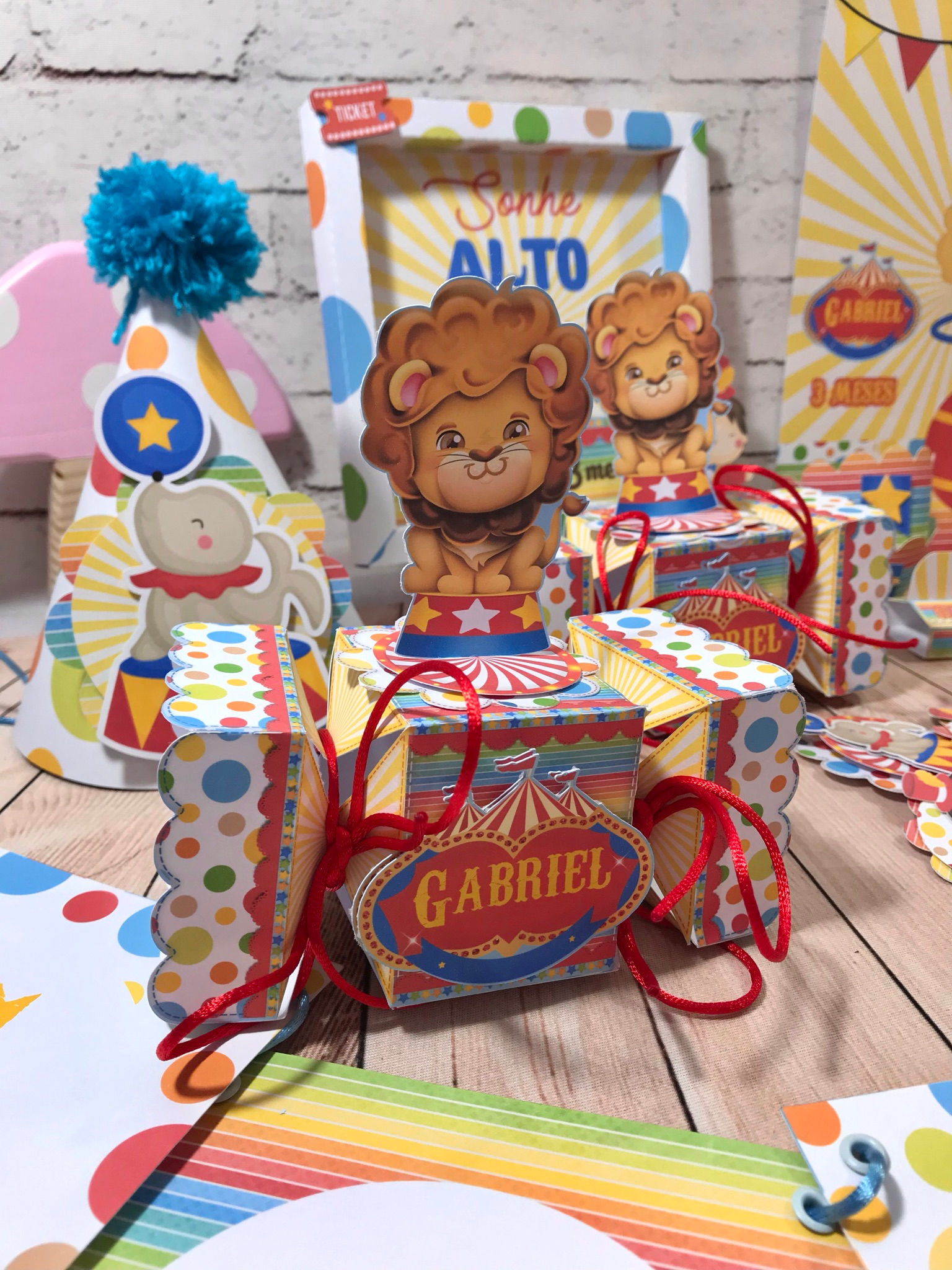 Kit É só um bolinho Circo Menino I