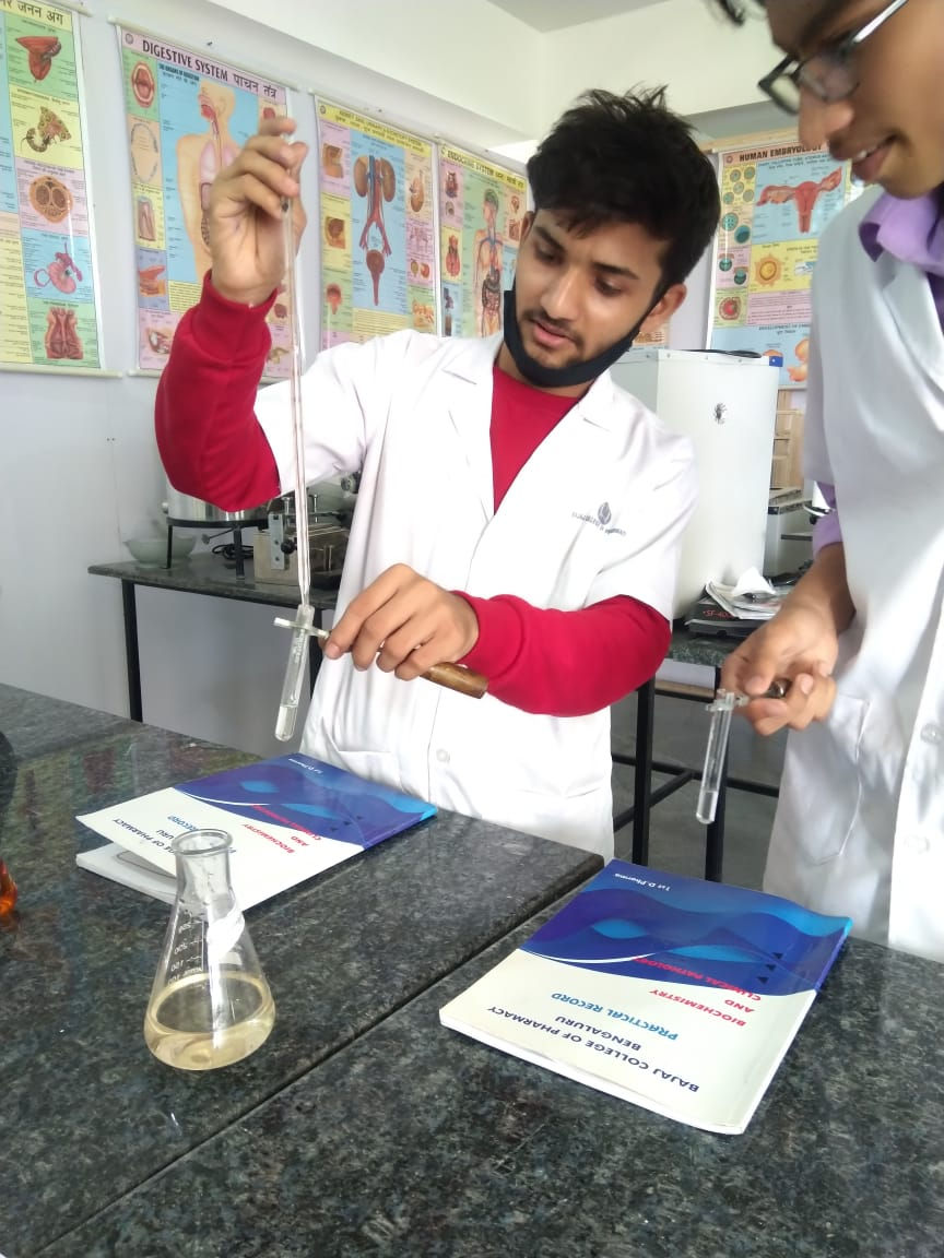 D.Pharm vs B.Pharm: Which Path Is Right for You?