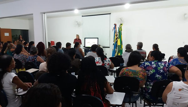 reunião_com_pais_Abril_(7).jpeg