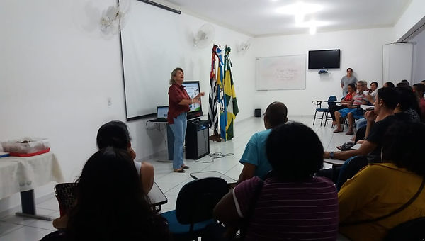 reunião_com_pais_Abril_(3).jpeg