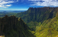Drakensbergen Zuid-Afrika.jpg