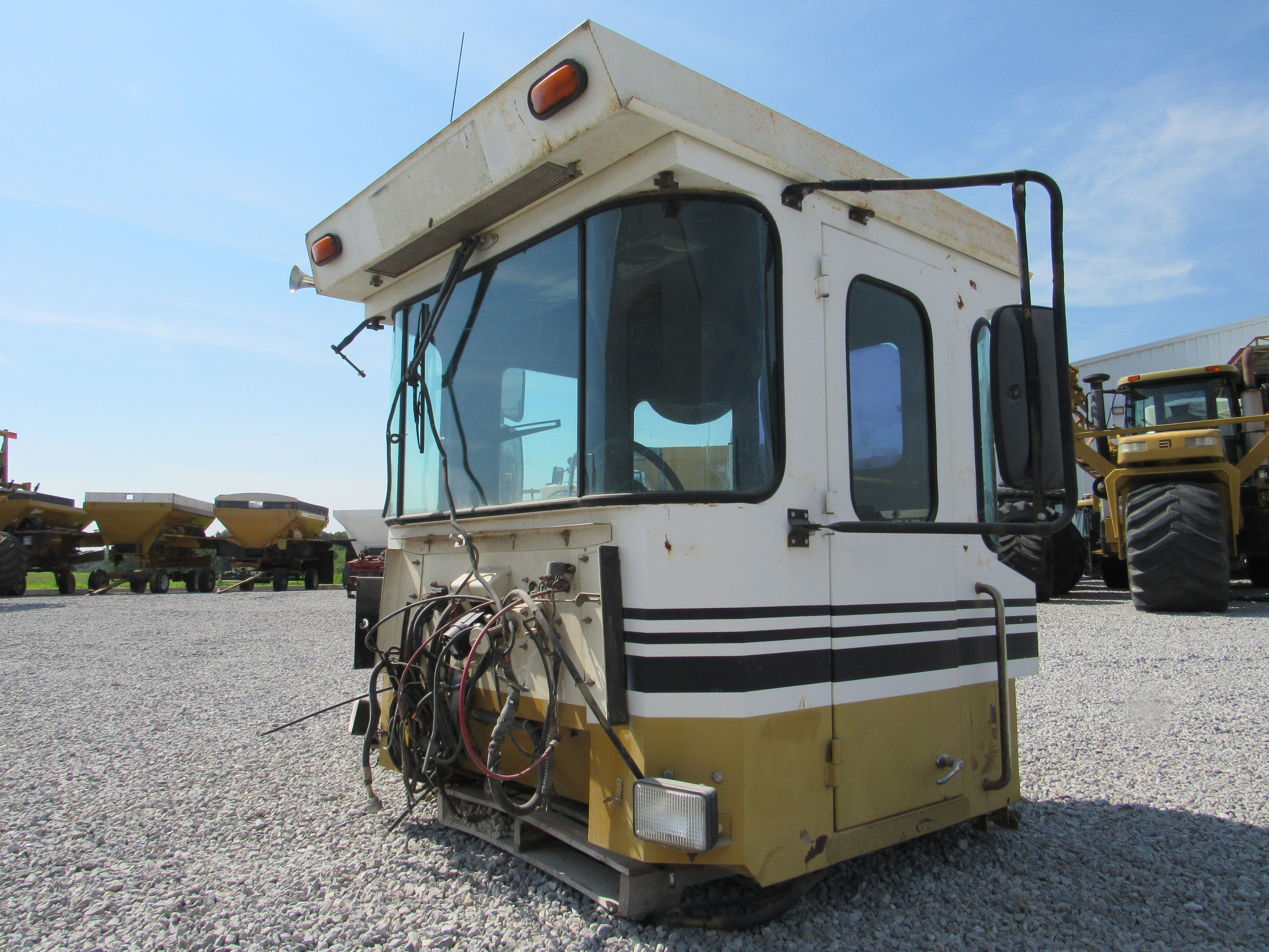 1844;1903 TerraGator Cab