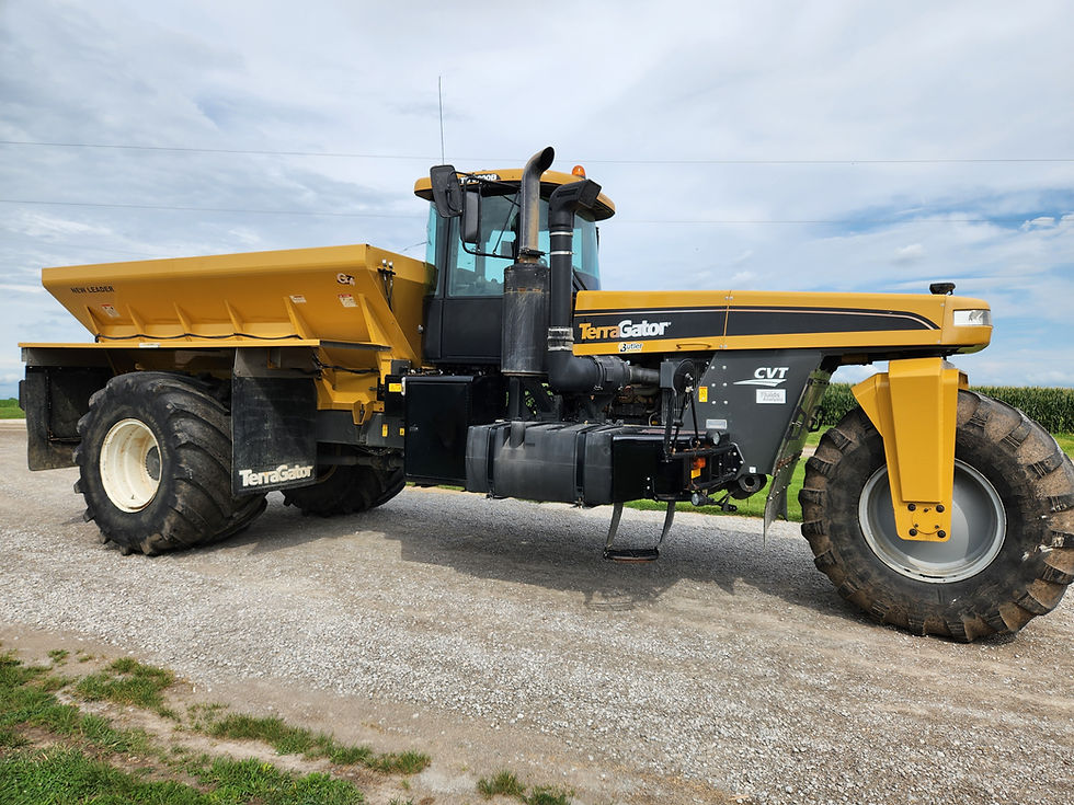 Thumbnail: 2015 9300B Terragator with 15' New Leader Spreader Bed