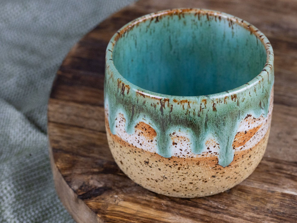 czarka do herbaty z motywem morskim, handmade ceramika wydry