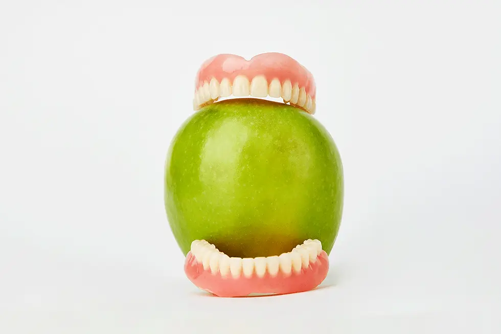Foods to Avoid When Wearing Dentures