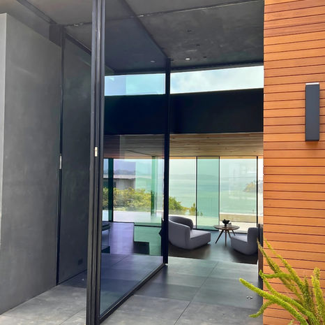 Automated Doorways: The Complete Guide to Luxury Home Door Automation