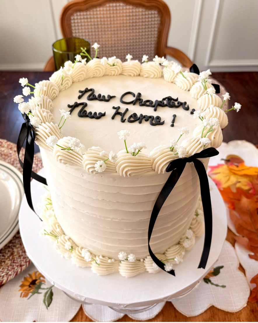 rustic lines cake.png