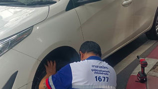 รถยางรั่วกลางทาง ถนนสุขุมวิท