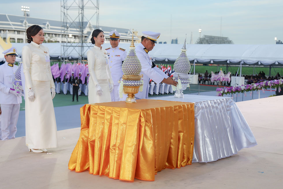 กลุ่มเบญจจินดาร่วมพิธีถวายเครื่องราชสักการะฯ และจุดเทียนชัยเนื่องในวันเฉลิมพระชนมพรรษาพระราชินี