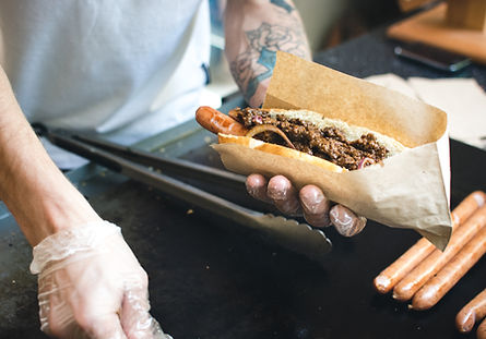 Make your hot dogs the star of the show with Tailgater' mustard and Coney sauce.