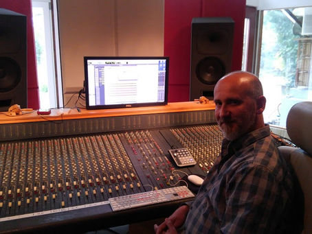 ニュルンベルグ – Iglのスタジオへ –