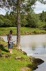 Localizado no Vale do Paranhana, o roteiro "Caminhos do Rural Saudável" é um passeio que oferece ao seus visitantes a oportunidade de percorrer seis propriedade que se destacam pela exuberância de seus ambientes, onde se busca resgatar antigas tradições e culturas do interior, valorizando e observando o convívio harmônico entre o ser humano e a natureza.