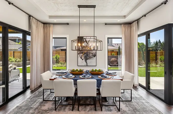 greylyn-wayne-interior-design-and-staging-portland-oregon-dining-bespoke.webp