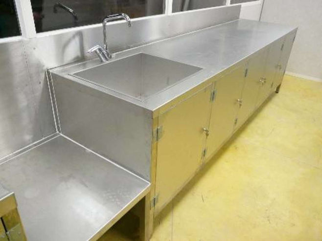 Mobilier inox