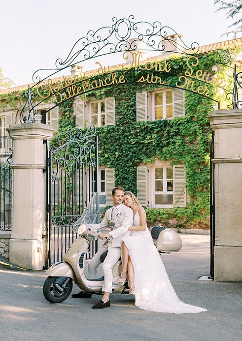 Laura&RichardWeddingChateauduMontLeuze248.jpg