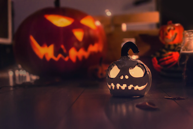 5 spookily effective Halloween social media marketing tricks - with Hookle