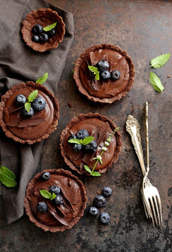 Wholegrain Eggless Chocolate Blueberry Tart 6