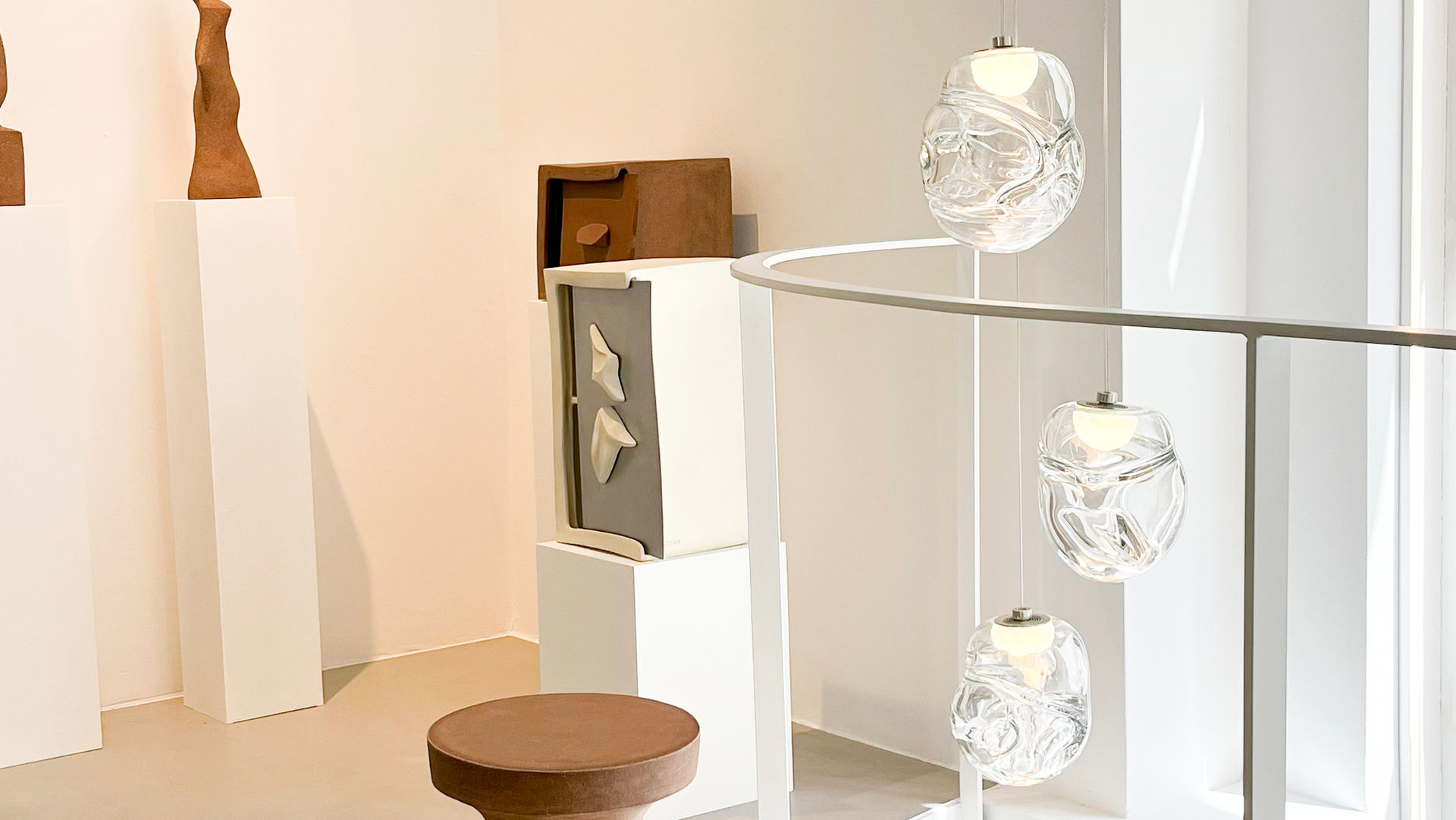 OMAM PENDANT LAMP BY ANALOG. SEEN AT MAJ VAN DER LINDEN, BERLIN, GERMANY
