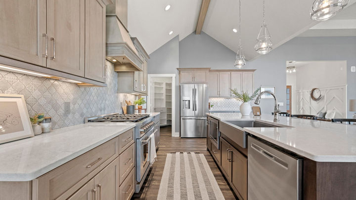 Custom Kitchen - Kitchen Pantry - Kitchen Lighting - Light Wood Cabinets - Large Kitchen - Fort Wayne Kitchens - New Homes - Fort Wayne Builders - Homebuilders Fort Wayne - Quality Crafted Homes