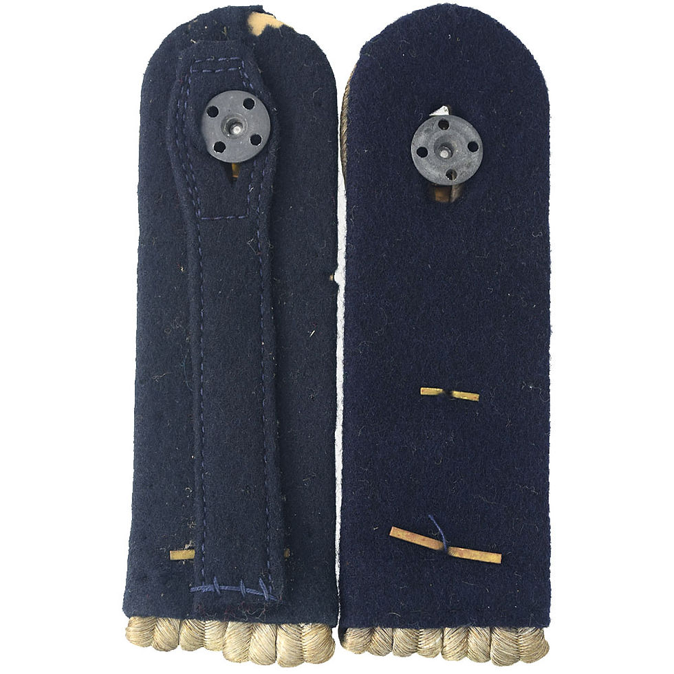 Thumbnail: A German WW2 Pair of Naval Coastal Artillery Officers Eppaulettes