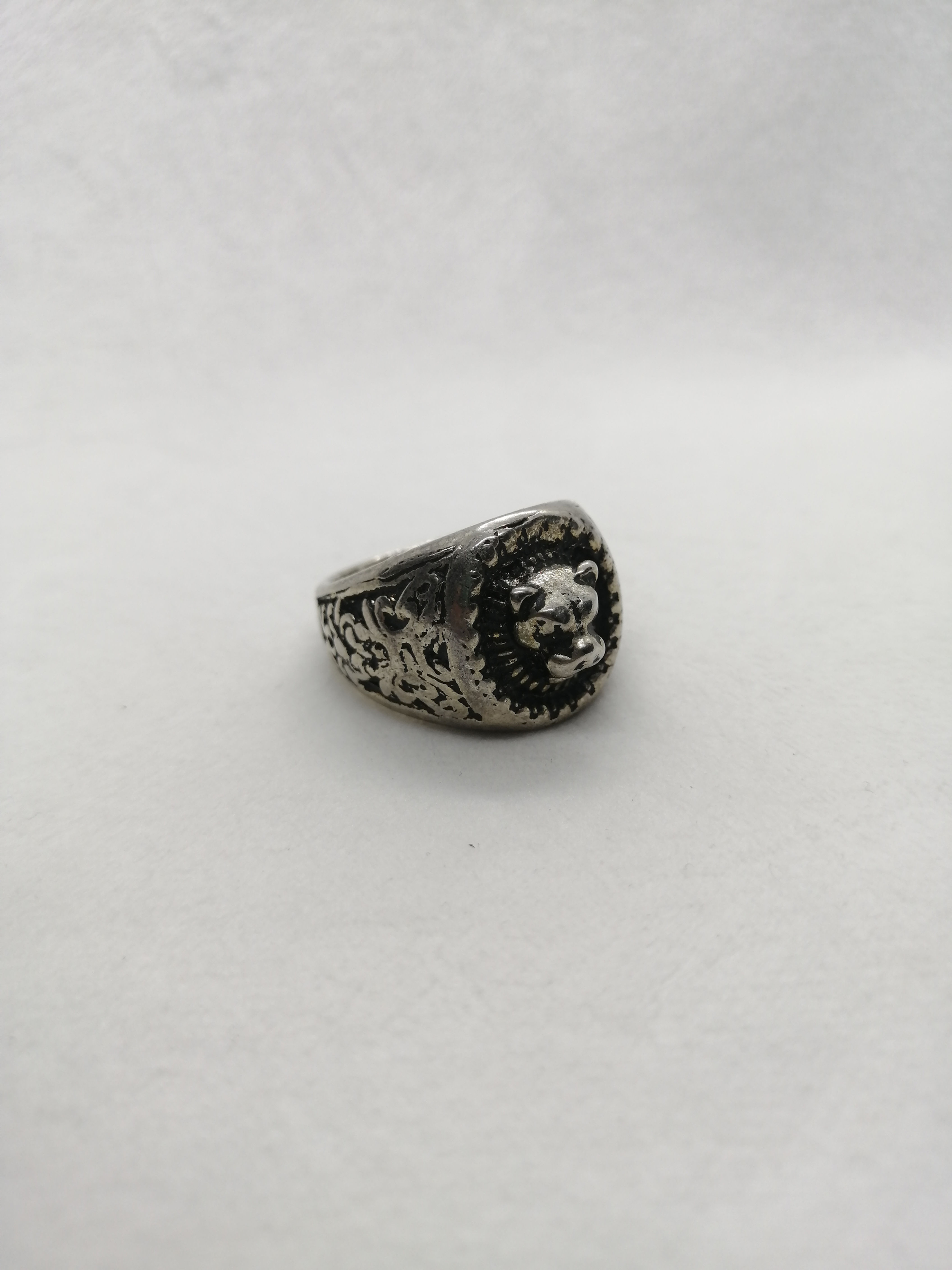 Anillo Sello Fuerza De Oso Plateado TALLA 11