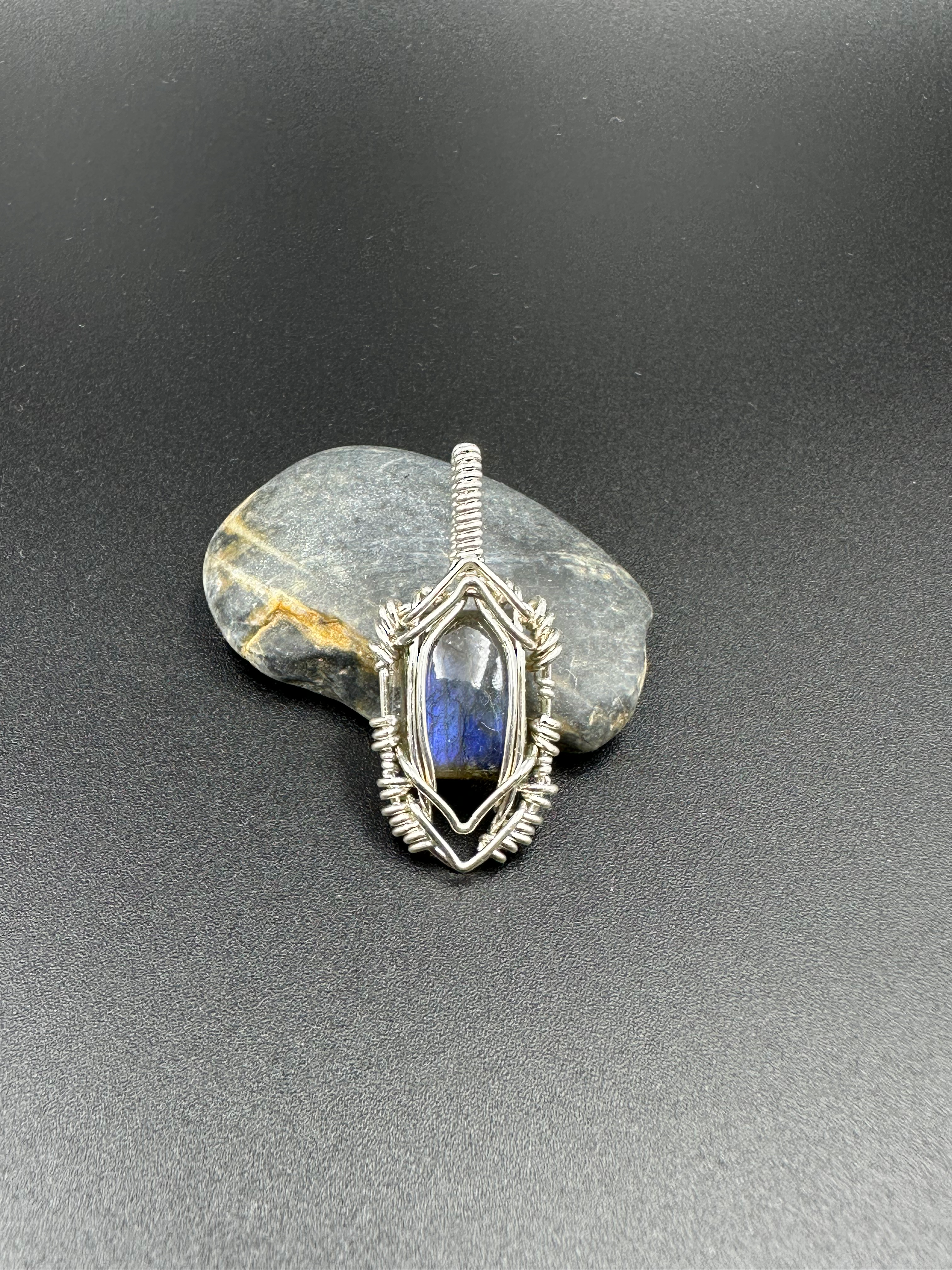 Labradorite pendant