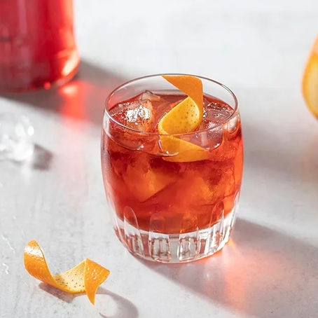 A Taste of Heritage: Negroni Cocktail for November Gatherings