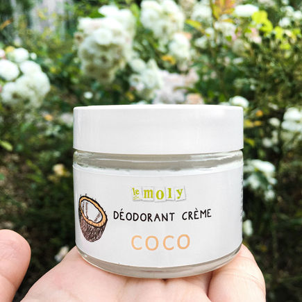 Why You Should Always Use an Organic Deodorant but Not an Antiperspirant