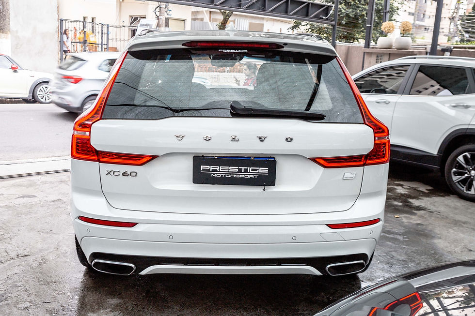 Miniatura: Volvo XC60 T8 2021