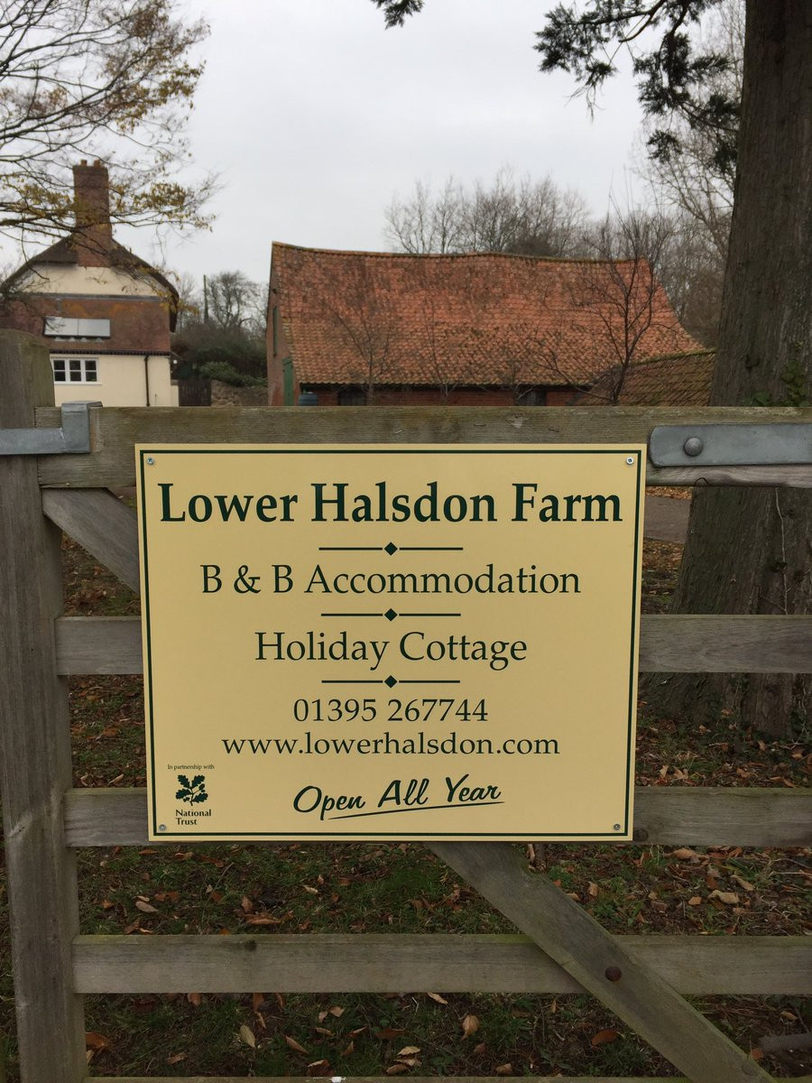 Lower Halsdon Farm, B & B and Self catering cottage Exmouth Devon