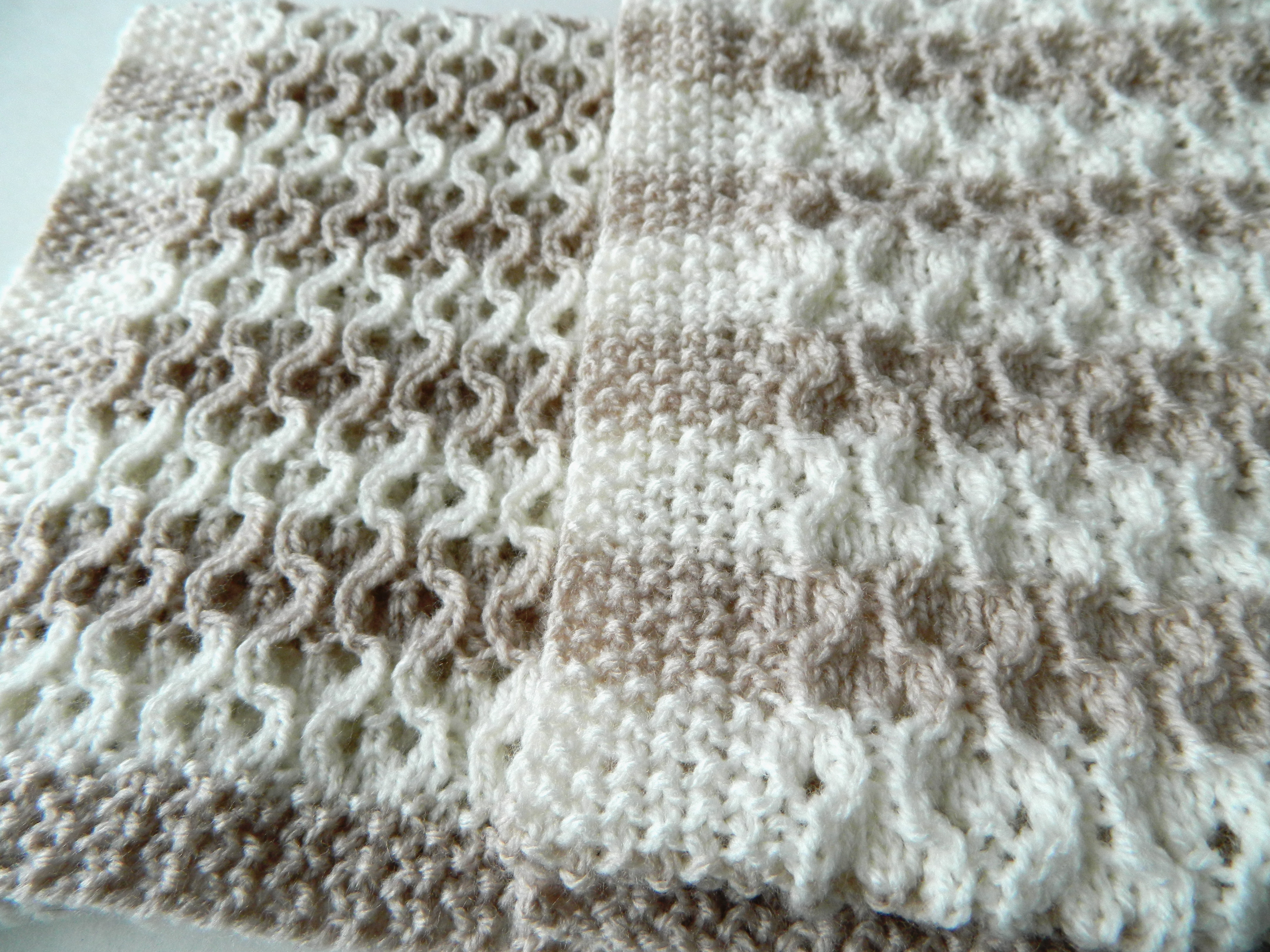 Knitted blanket