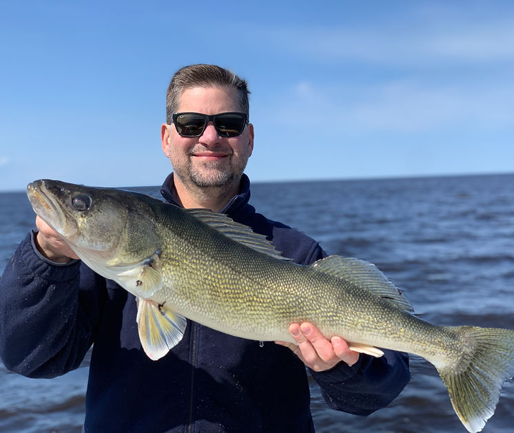 31" Walleye