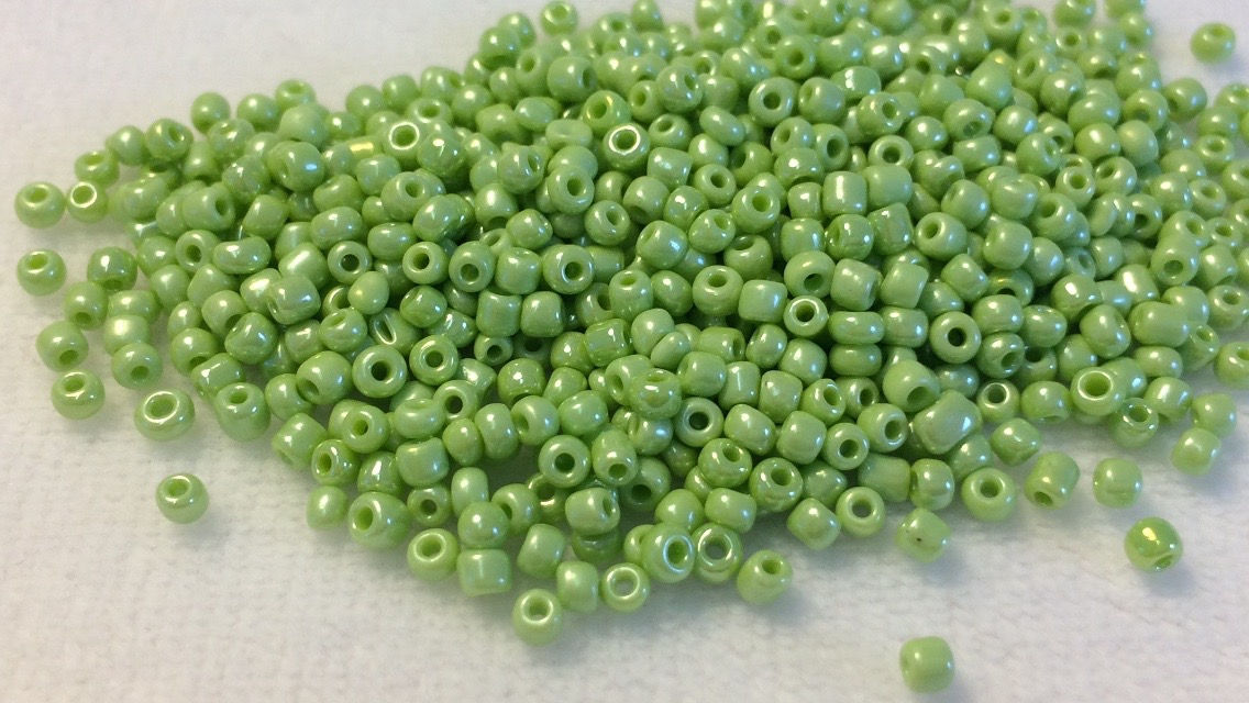 AP0013 olivgrün Pastell