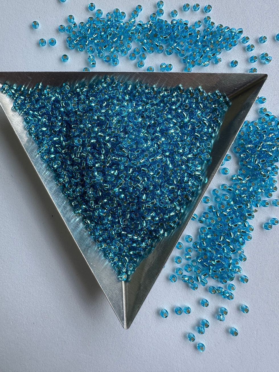 Miniaturbild: 67010. 10/0 hellblau. Silver Lined