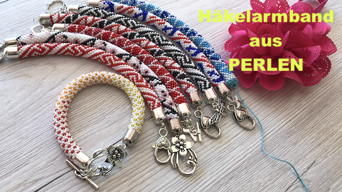 Gehäkelte Perlenarmbänder
