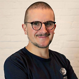 Loïc Osteopath_edited.jpg