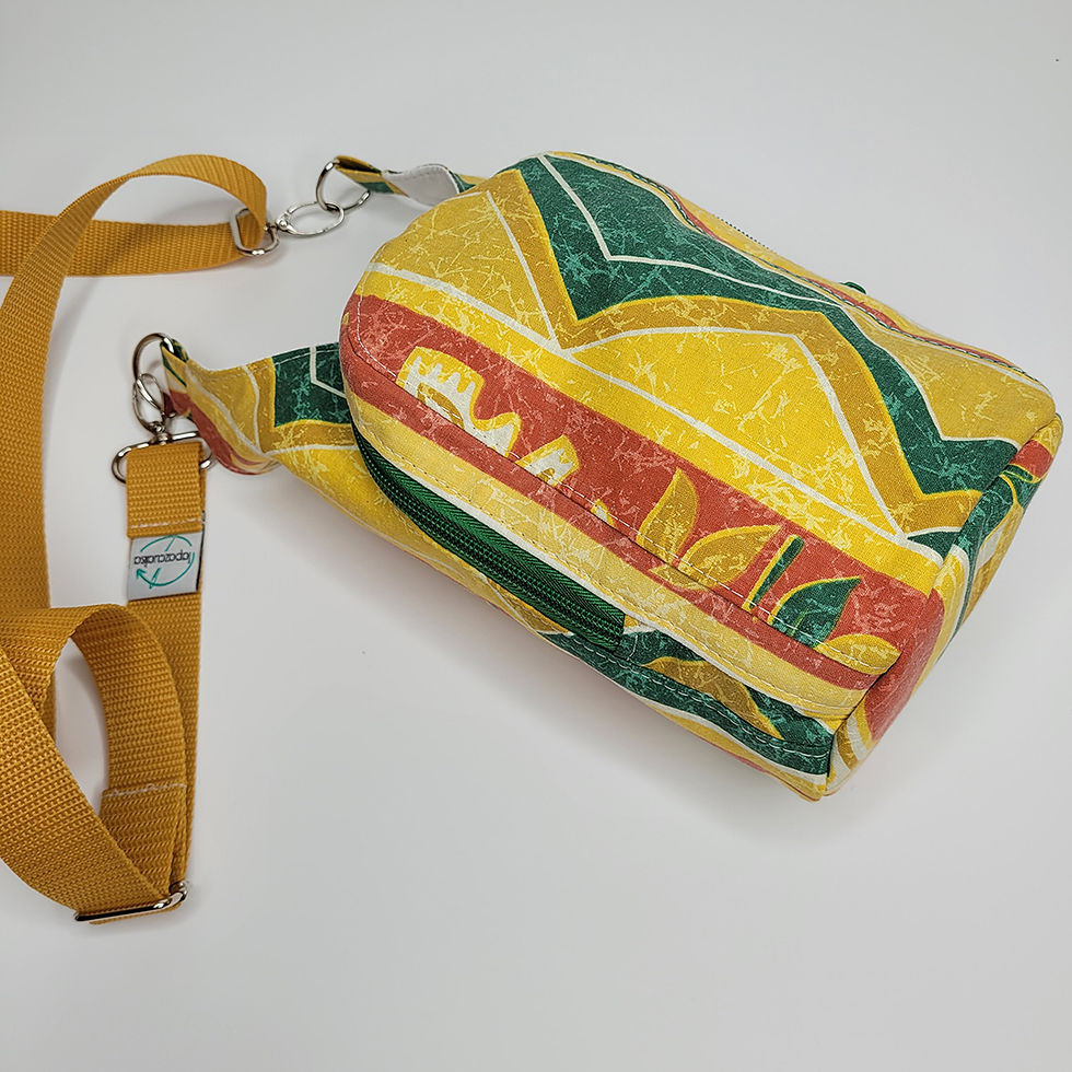 Miniatura: Sac porte gourde upcyclé - adopté