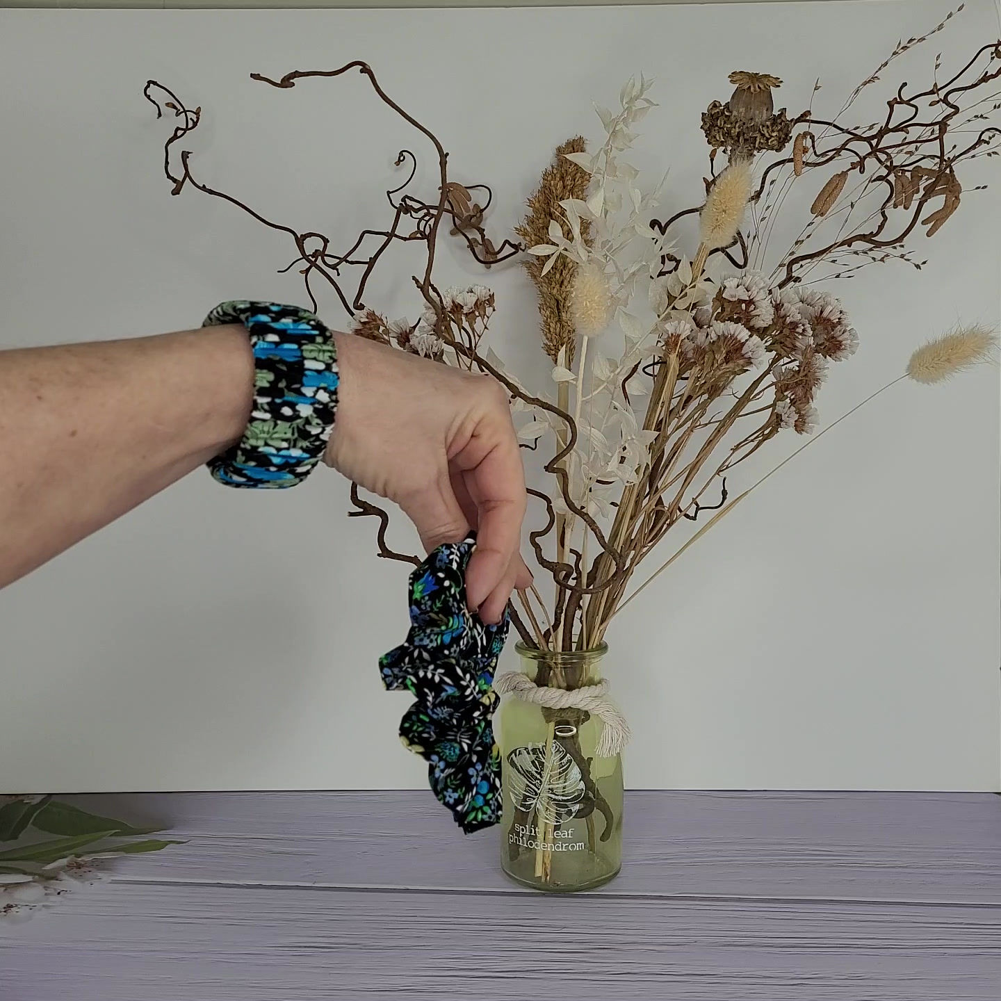 1 chouchou + 1 bracelet Eva