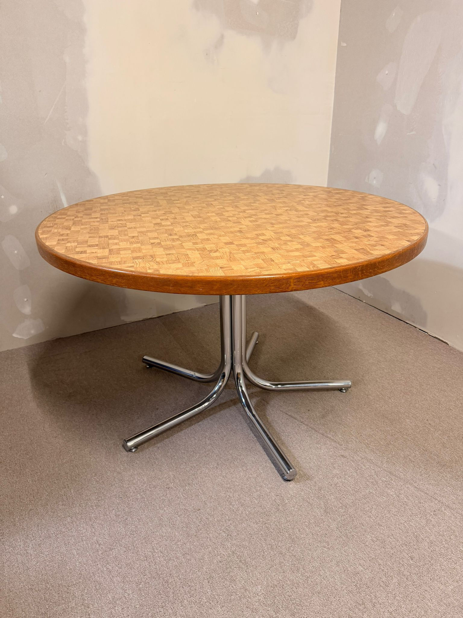 Vintage Mid Century Tisch Mosaikplatte und Chromfüsse 70er