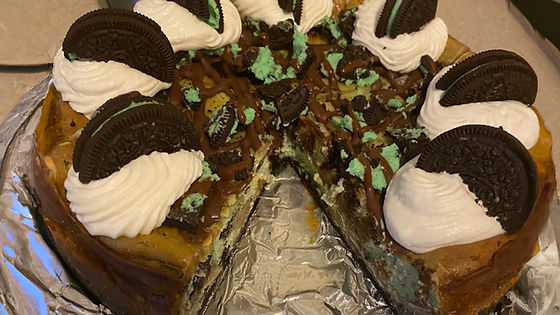 Mint Chocolate Oreo Cheesecake