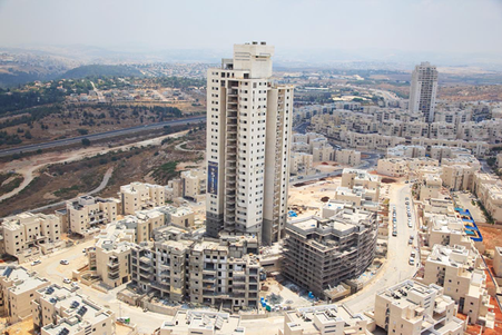 מגדל לוינשטיין במודיעין - חברת אחים נמי בצעה קידוחי מיקרופייל ביסודות ביניין זה