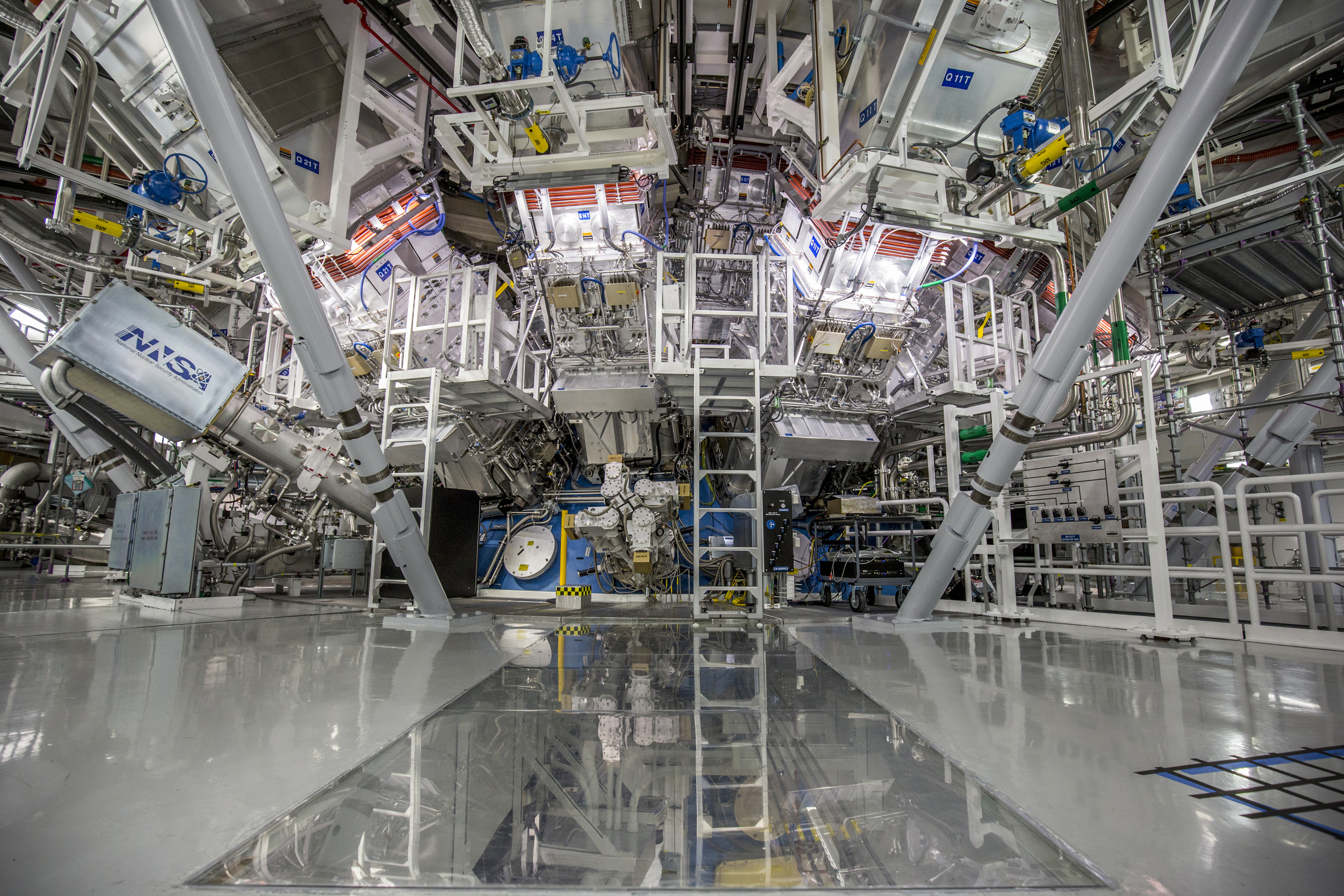 The target chamber of LLNL’s National Ignition Facility, where 192 laser beams delivered more than 2 million joules of ultraviolet energy to a tiny fuel pellet to create fusion ignition on Dec. 5, 2022. @ Lawrence Livermore National Laboratory