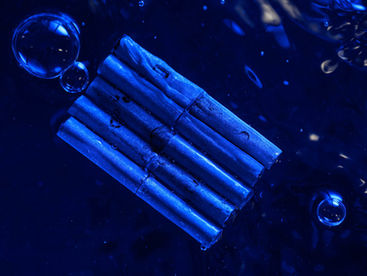 Multiple unsinkable metal tubes linked together in a raft formation could be the basis for the ships, buoys, and floating platforms of the future.