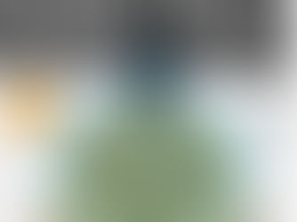 Schematic of the hydrovoltaic device with a top evaporating electrode surface and a bottom, array of silicon nanopillars immersed in water.