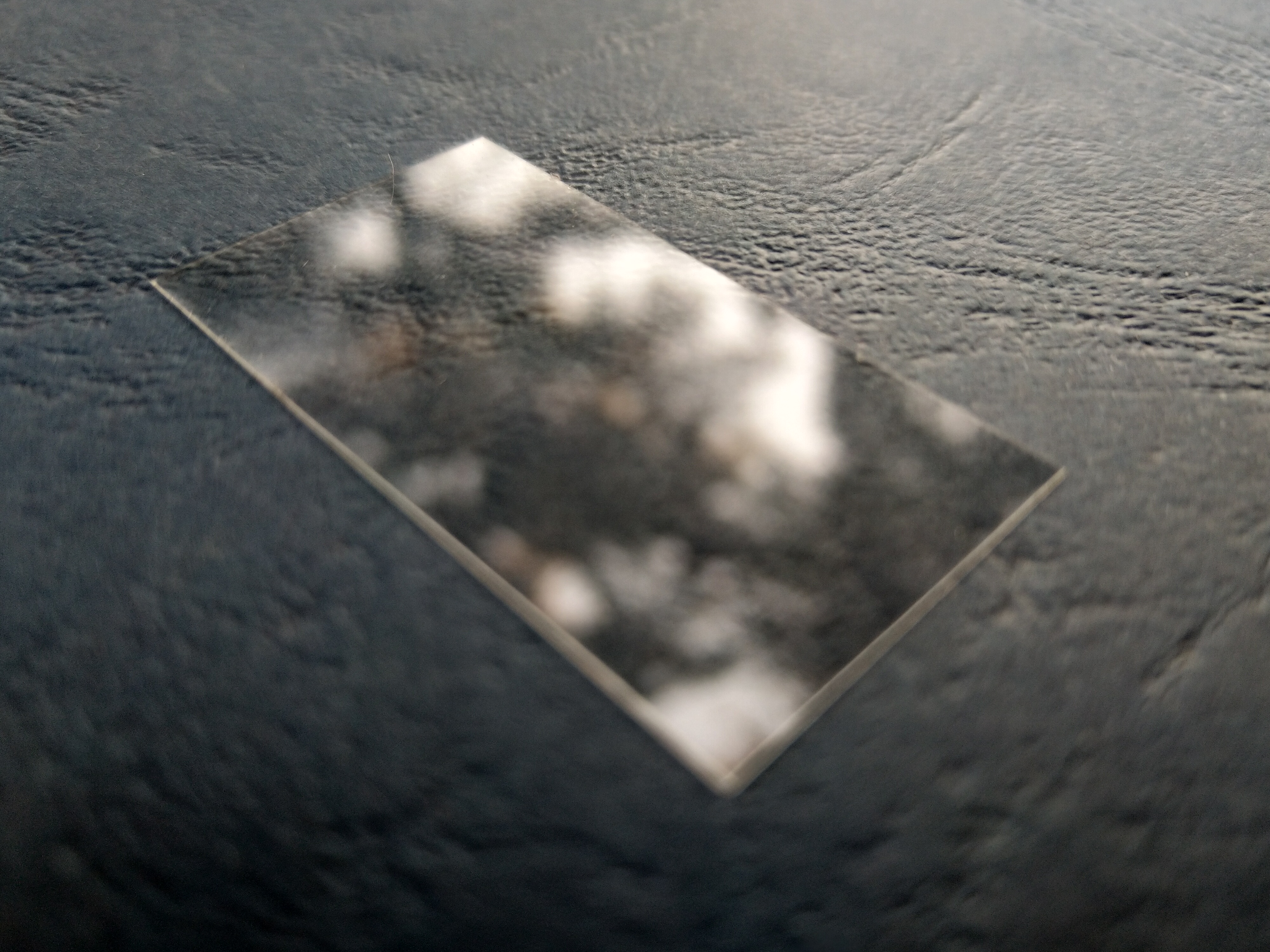 Thin slices of silica glass were used as samples for the experiment. The team used X-rays to melt the glass without heating it and was able to observe the unusual stochastic acceleration of the atoms inside the glass. @ University of Padua