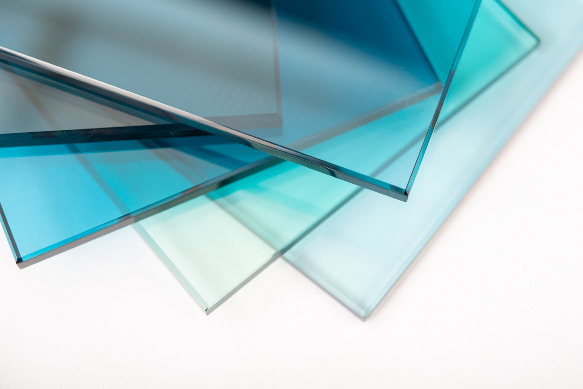 Research from the lab of Zahra Fakhraai describes a new liquid phase in thin films of a glass-forming molecule. These results demonstrate how these glasses and other similar materials can be fabricated to be denser and more stable, providing a framework for developing new applications and devices through better design. @ University of Pennsylvania