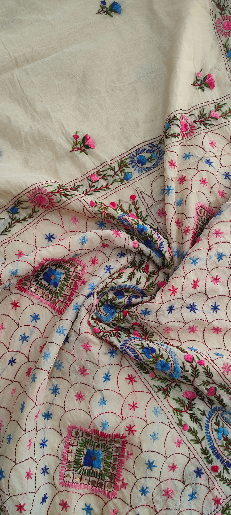 Thumbnail: Phulkari saree