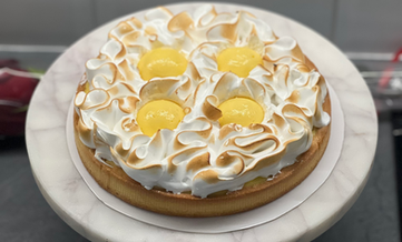 entremet a la mousse et fruit
