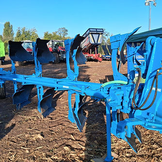 WhatsApp Image 2025-10-10 at 22.15.53.jpeg