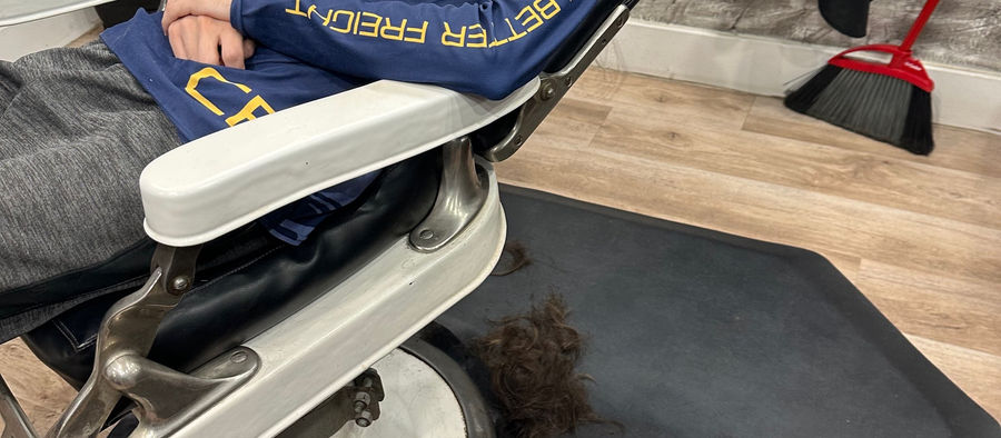 Cedar City haircuts and straight razor face shaved at the barbershop Gentleman's Grooming Lounge.